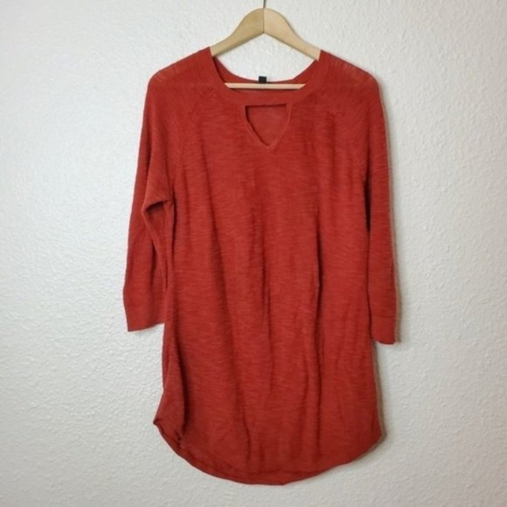 Torrid Red Orchard Keyhole Pullover Tunic